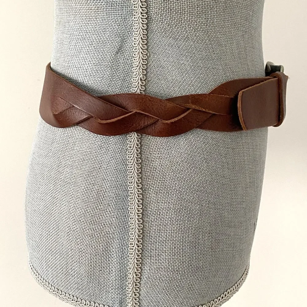 Express brown woven